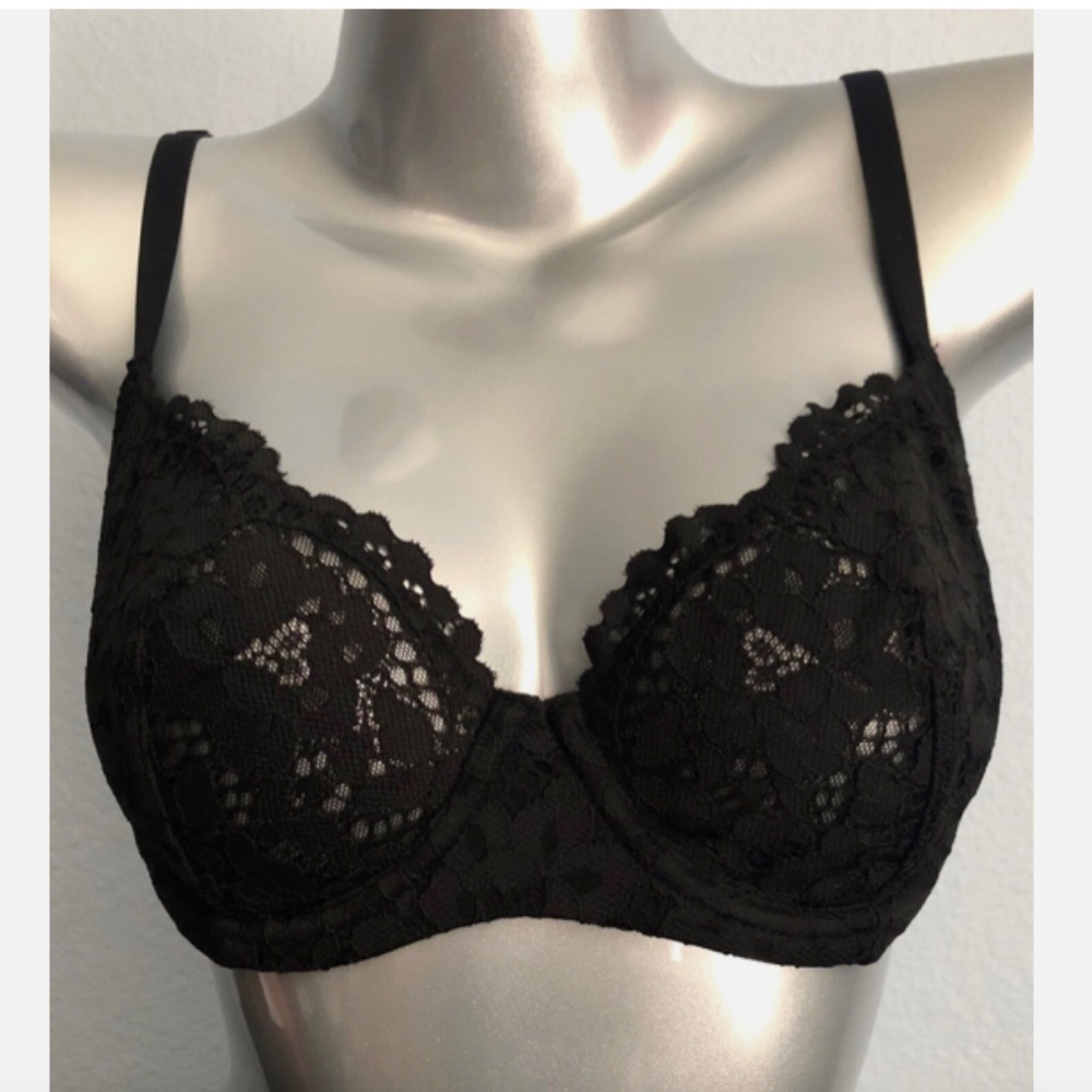 Victorias Secret Body by Victoria Cadette Black Crochet Lace Sling Demi Bra 34D